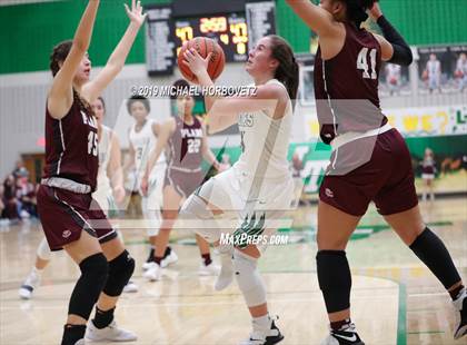 Thumbnail 3 in Plano vs. Prosper (UIL 6A Regional Quarterfinal) photogallery.