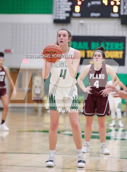 Thumbnail 2 in Plano vs. Prosper (UIL 6A Regional Quarterfinal) photogallery.