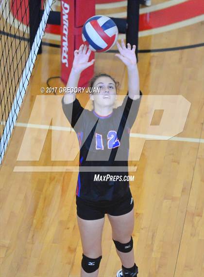 Thumbnail 2 in Ursuline Academy vs Metairie Park Country Day (Sacred Heart Jamboree) photogallery.