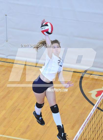 Thumbnail 3 in Ursuline Academy vs Metairie Park Country Day (Sacred Heart Jamboree) photogallery.