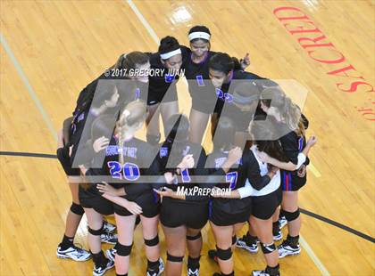 Thumbnail 2 in Ursuline Academy vs Metairie Park Country Day (Sacred Heart Jamboree) photogallery.