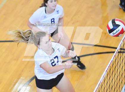 Thumbnail 2 in Ursuline Academy vs Metairie Park Country Day (Sacred Heart Jamboree) photogallery.