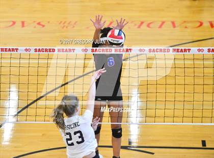 Thumbnail 2 in Ursuline Academy vs Metairie Park Country Day (Sacred Heart Jamboree) photogallery.