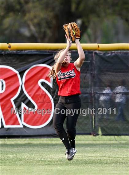 Thumbnail 2 in Katy vs Memorial (Katy ISD JV Tournament) photogallery.
