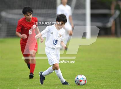 Thumbnail 3 in St. Charles Catholic @ Archbishop Rummel photogallery.