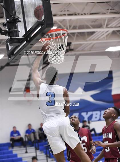 Thumbnail 2 in Pearland vs. Kingwood (McDonald's Texas Invitational) photogallery.