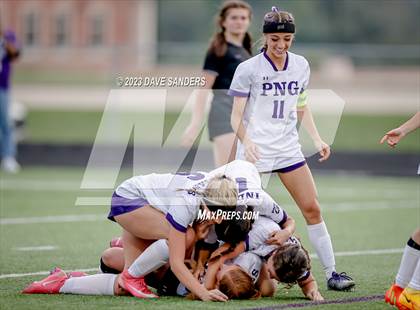 Thumbnail 3 in Port Neches-Groves vs Fulshear 5A Playoff Second Round photogallery.