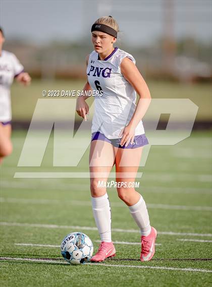 Thumbnail 2 in Port Neches-Groves vs Fulshear 5A Playoff Second Round photogallery.