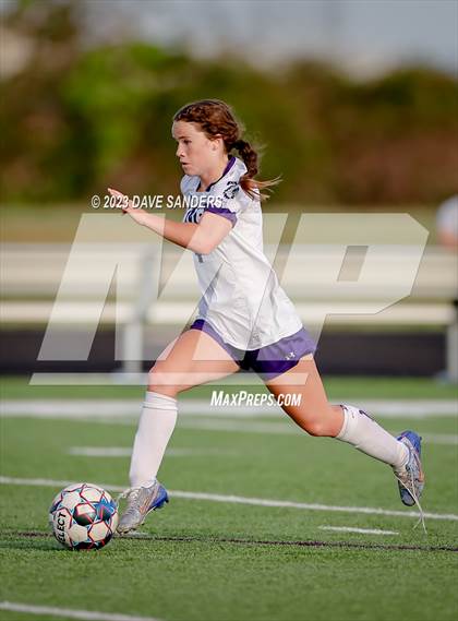 Thumbnail 1 in Port Neches-Groves vs Fulshear 5A Playoff Second Round photogallery.