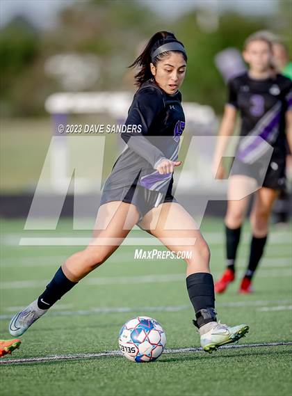 Thumbnail 1 in Port Neches-Groves vs Fulshear 5A Playoff Second Round photogallery.