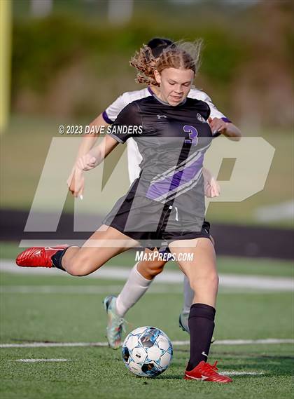 Thumbnail 1 in Port Neches-Groves vs Fulshear 5A Playoff Second Round photogallery.