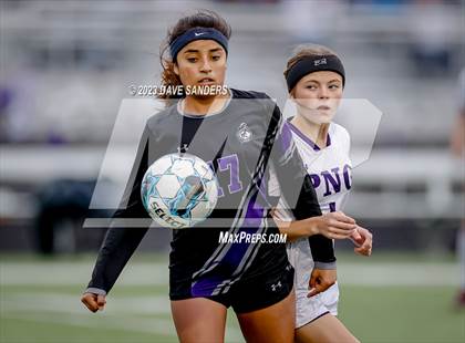 Thumbnail 2 in Port Neches-Groves vs Fulshear 5A Playoff Second Round photogallery.