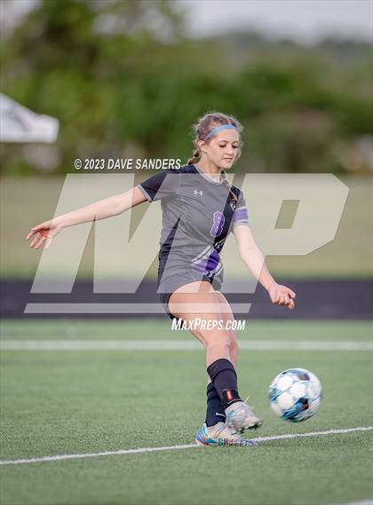 Thumbnail 3 in Port Neches-Groves vs Fulshear 5A Playoff Second Round photogallery.