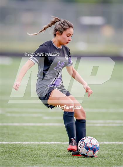 Thumbnail 2 in Port Neches-Groves vs Fulshear 5A Playoff Second Round photogallery.
