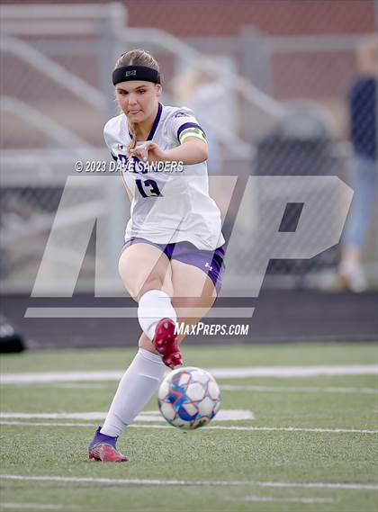 Thumbnail 2 in Port Neches-Groves vs Fulshear 5A Playoff Second Round photogallery.