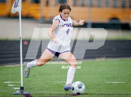 Thumbnail 2 in Port Neches-Groves vs Fulshear 5A Playoff Second Round photogallery.