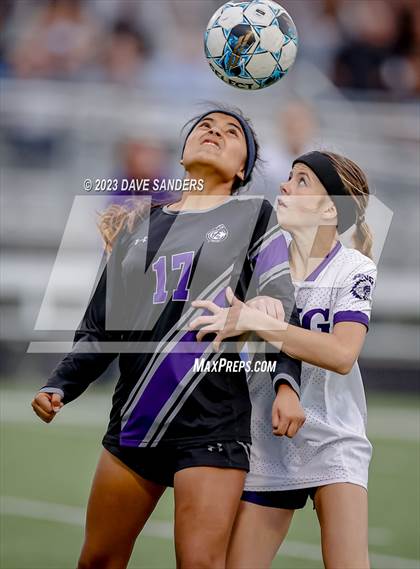 Thumbnail 3 in Port Neches-Groves vs Fulshear 5A Playoff Second Round photogallery.