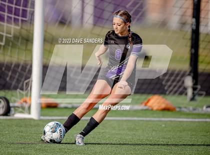 Thumbnail 3 in Port Neches-Groves vs Fulshear 5A Playoff Second Round photogallery.
