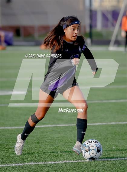 Thumbnail 2 in Port Neches-Groves vs Fulshear 5A Playoff Second Round photogallery.