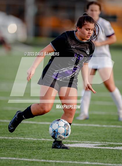 Thumbnail 3 in Port Neches-Groves vs Fulshear 5A Playoff Second Round photogallery.
