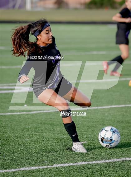 Thumbnail 3 in Port Neches-Groves vs Fulshear 5A Playoff Second Round photogallery.