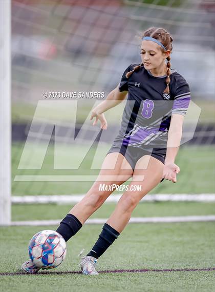 Thumbnail 3 in Port Neches-Groves vs Fulshear 5A Playoff Second Round photogallery.