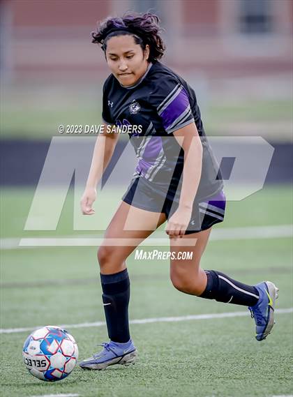 Thumbnail 2 in Port Neches-Groves vs Fulshear 5A Playoff Second Round photogallery.