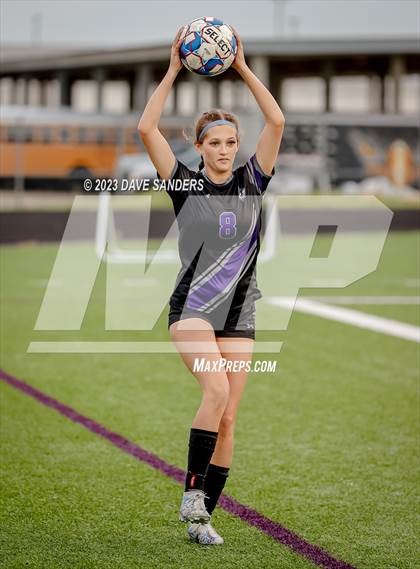 Thumbnail 3 in Port Neches-Groves vs Fulshear 5A Playoff Second Round photogallery.