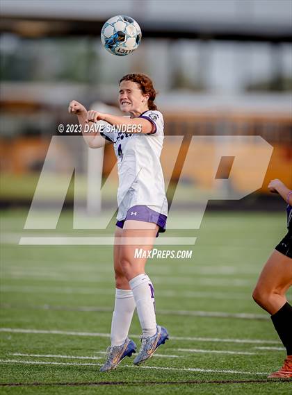 Thumbnail 2 in Port Neches-Groves vs Fulshear 5A Playoff Second Round photogallery.