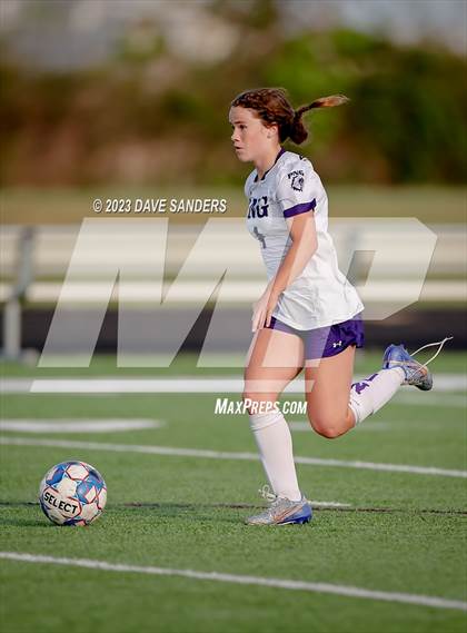 Thumbnail 2 in Port Neches-Groves vs Fulshear 5A Playoff Second Round photogallery.