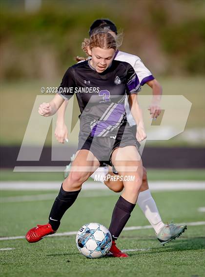 Thumbnail 2 in Port Neches-Groves vs Fulshear 5A Playoff Second Round photogallery.