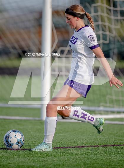 Thumbnail 2 in Port Neches-Groves vs Fulshear 5A Playoff Second Round photogallery.