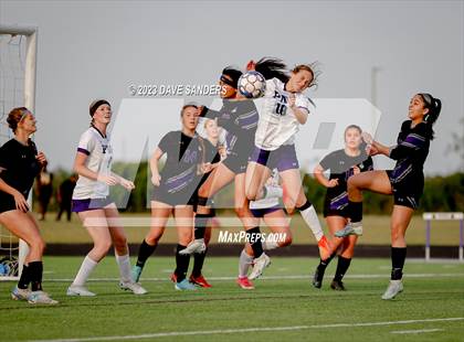 Thumbnail 2 in Port Neches-Groves vs Fulshear 5A Playoff Second Round photogallery.