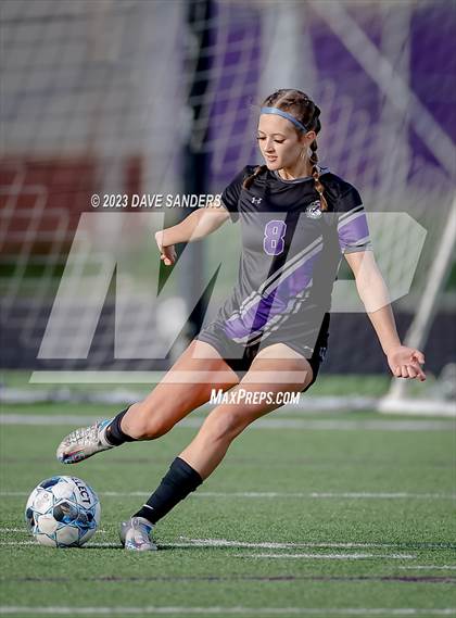 Thumbnail 2 in Port Neches-Groves vs Fulshear 5A Playoff Second Round photogallery.