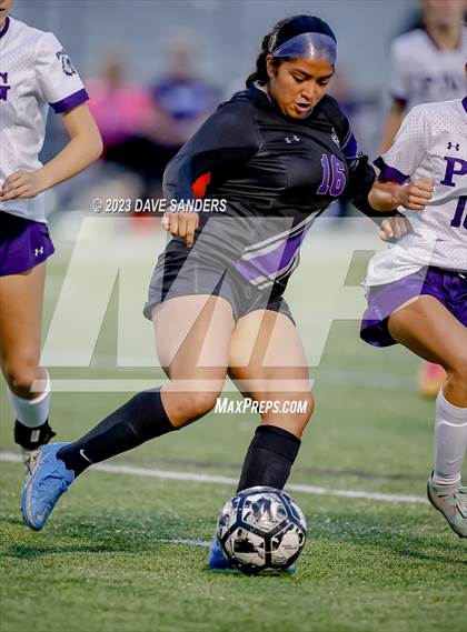 Thumbnail 3 in Port Neches-Groves vs Fulshear 5A Playoff Second Round photogallery.