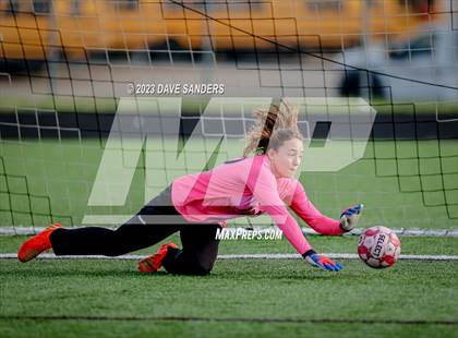 Thumbnail 3 in Port Neches-Groves vs Fulshear 5A Playoff Second Round photogallery.