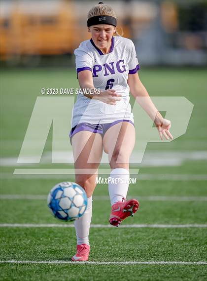 Thumbnail 3 in Port Neches-Groves vs Fulshear 5A Playoff Second Round photogallery.