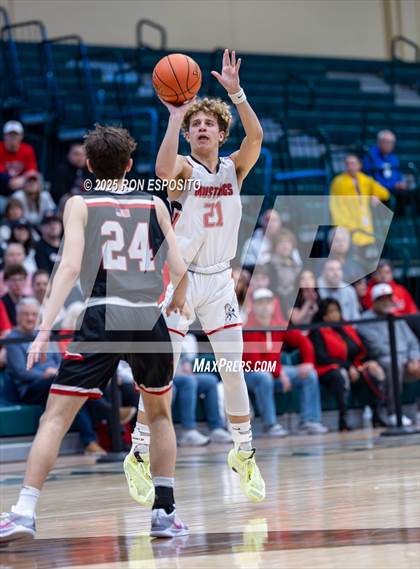 Thumbnail 3 in Mt. Sinai vs Floral Park (NYSPHSAA Class A Championship) photogallery.