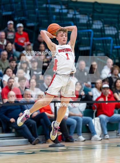 Thumbnail 3 in Mt. Sinai vs Floral Park (NYSPHSAA Class A Championship) photogallery.