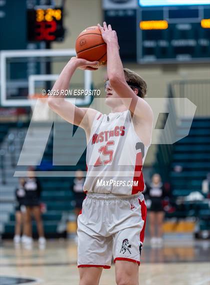 Thumbnail 1 in Mt. Sinai vs Floral Park (NYSPHSAA Class A Championship) photogallery.