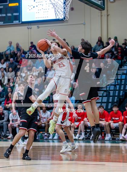 Thumbnail 2 in Mt. Sinai vs Floral Park (NYSPHSAA Class A Championship) photogallery.