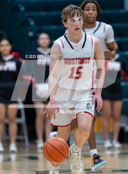 Thumbnail 3 in Mt. Sinai vs Floral Park (NYSPHSAA Class A Championship) photogallery.