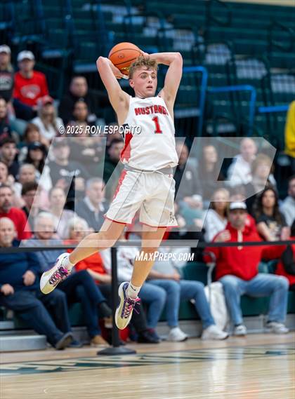 Thumbnail 2 in Mt. Sinai vs Floral Park (NYSPHSAA Class A Championship) photogallery.