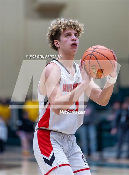 Thumbnail 3 in Mt. Sinai vs Floral Park (NYSPHSAA Class A Championship) photogallery.