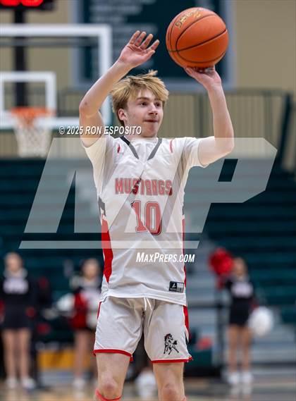 Thumbnail 2 in Mt. Sinai vs Floral Park (NYSPHSAA Class A Championship) photogallery.