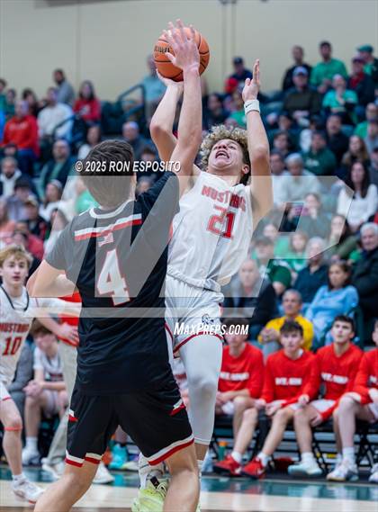 Thumbnail 2 in Mt. Sinai vs Floral Park (NYSPHSAA Class A Championship) photogallery.