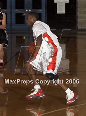 Thumbnail 3 in Escondido vs Hollywood (Torrey Pines Holiday Prep Classic) photogallery.