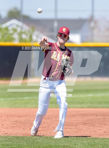 Thumbnail 1 in Central Catholic vs. Libertyville (Coach Bob Invitational) photogallery.