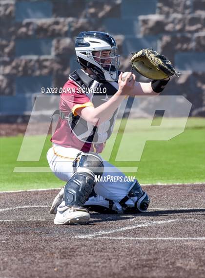Thumbnail 2 in Central Catholic vs. Libertyville (Coach Bob Invitational) photogallery.