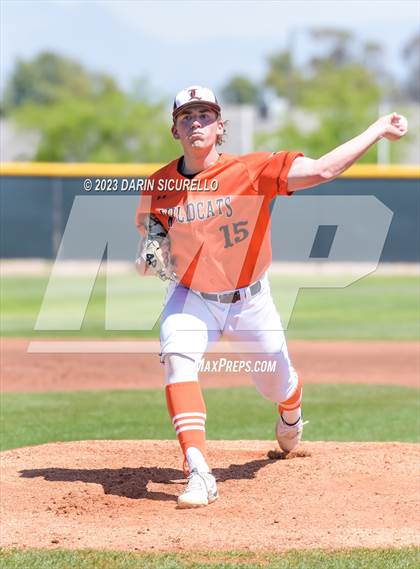 Thumbnail 3 in Central Catholic vs. Libertyville (Coach Bob Invitational) photogallery.